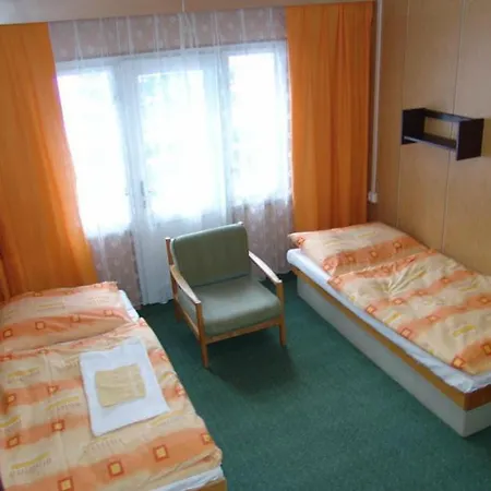 Pod Certovicou 3*